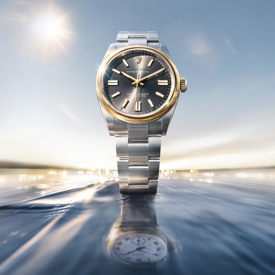 Die neue Oyster Perpetual 41 in Rolesor gelb auf dem Wasser