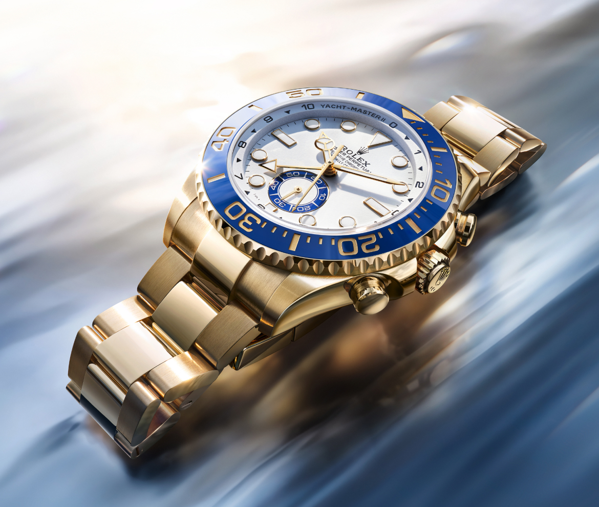 Die Yacht-Master II in 18 Karat Gelbgold auf dem Wasser